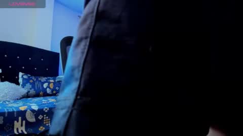 GIOMAR REYES online show from September 14, 7:57 pm