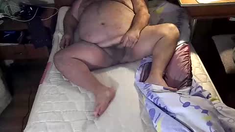 Snapshot of giorgibbbgioribbb chatting on December 7, 6:15 pm giorgibbbgioribbb online show from December 7, 6:15 pm