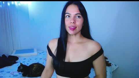 Snapshot of giorivera199 chatting on February 24, 3:02 am GIO RIVERA online show from February 24, 3:02 am