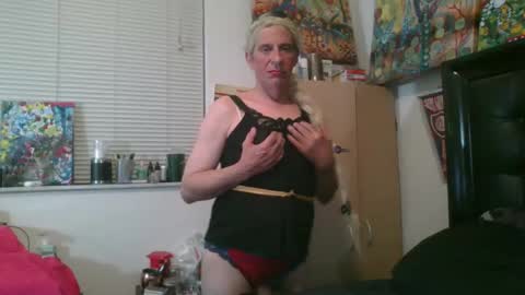 giovanna132008 online show from October 17, 9:56 am