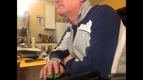 giovanni_1964 online show from March 15, 3:56 am