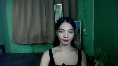 Snapshot of girl4u_aieshaxoxo chatting on January 10, 9:00 am Aisha online show from January 10, 9:00 am
