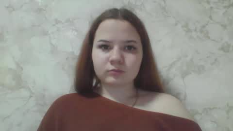 Snapshot of girl_cute07 chatting on February 7, 6:11 pm girl_cute07 online show from February 7, 6:11 pm