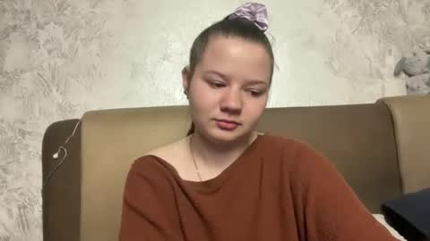 girl_cute07 online show from May 19, 6:58 pm