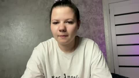 girl_cute07 online show from July 2, 6:47 pm