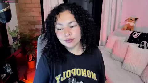 girl_inline online show from February 6, 12:26 am