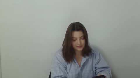 girl_leya online show from October 26, 8:15 pm