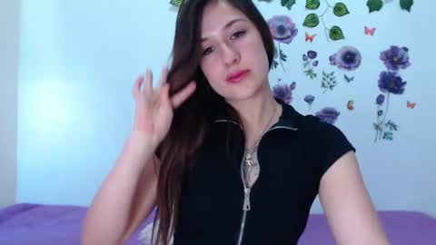 Isabella online show from June 12, 9:35 pm