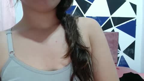 girl_princess18 online show from November 22, 3:27 am