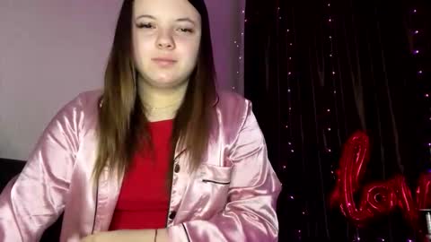 Snapshot of girl_shy07 chatting on February 13, 7:10 pm girl_shy07 online show from February 13, 7:10 pm