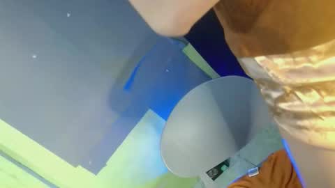 Snapshot of girlcock_8 chatting on September 21, 5:53 am highskoolfucker online show from September 21, 5:53 am