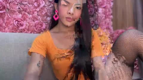 queen ronna online show from September 14, 2:33 am