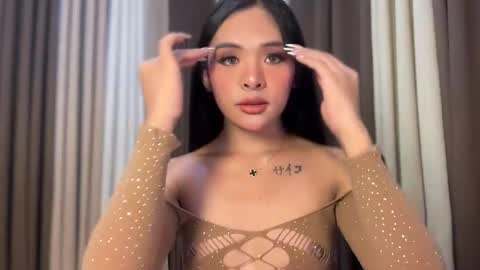 queen ronna online show from May 10, 7:57 am