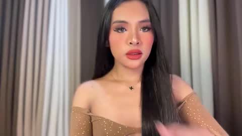 queen ronna online show from May 11, 8:09 am