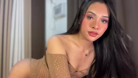 queen ronna online show from May 14, 7:48 am