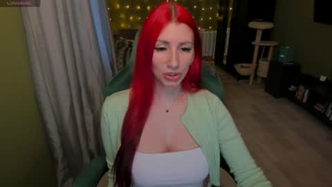 Snapshot of girlfromanothercity chatting on April 23, 5:26 pm Meowww online show from April 23, 5:26 pm