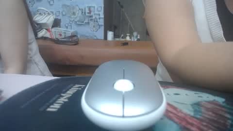 girlhanoi online show from May 7, 2:17 am