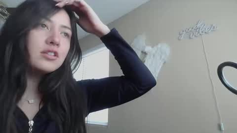 Snapshot of girlnextdoor702 chatting on September 18, 4:20 pm Jasmine online show from September 18, 4:20 pm