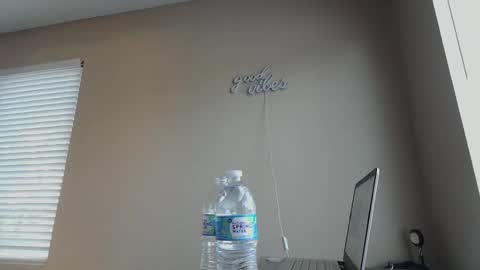 Snapshot of girlnextdoor702 chatting on November 3, 12:13 am Jasmine online show from November 3, 12:13 am