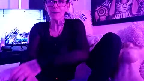 girls227445638252 online show from February 22, 4:35 am