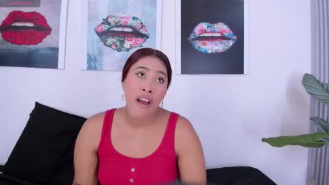 Snapshot of girls_inlove chatting on October 6, 12:02 pm girls_inlove online show from October 6, 12:02 pm