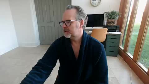 Snapshot of girlsandbikes chatting on January 3, 10:52 am girlsandbikes online show from January 3, 10:52 am