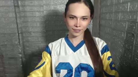 Mynameisenise online show from June 6, 5:23 am