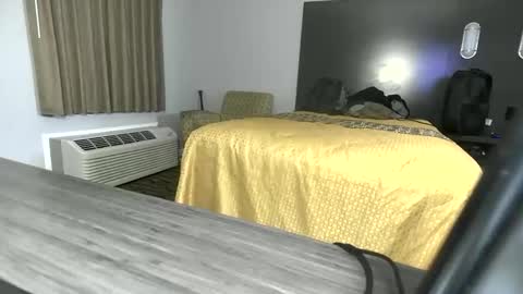 Snapshot of girthmason chatting on December 10, 6:33 am Girth online show from December 10, 6:33 am