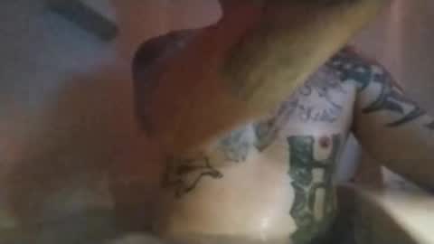 Snapshot of girthmatters_cali chatting on October 6, 7:17 am girthmatters_cali online show from October 6, 7:17 am