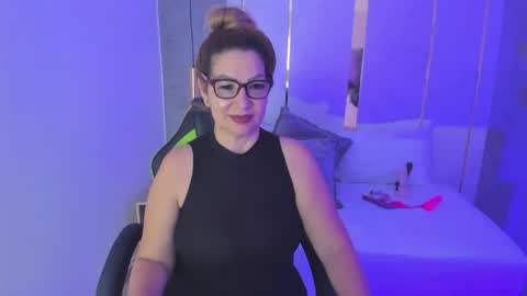 Gisella online show from May 13, 12:57 pm
