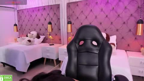 GISELA online show from February 4, 11:38 am