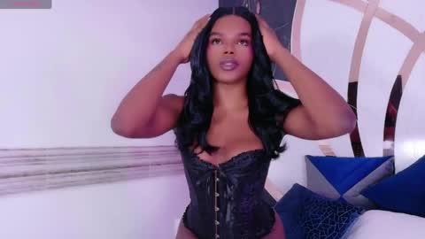 gisela_valencia online show from May 13, 5:49 am