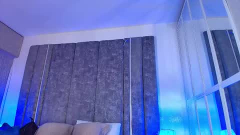     online show from December 14, 11:59 am