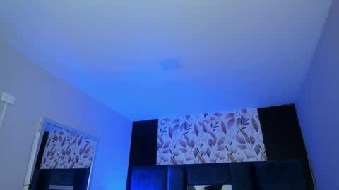     online show from January 11, 11:59 am