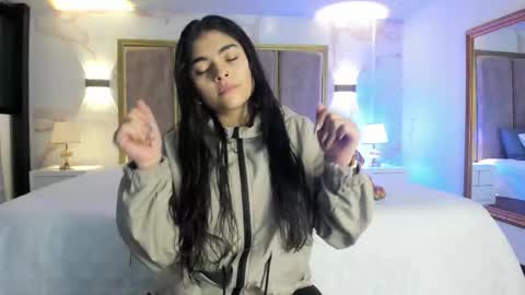 Snapshot of giselamaru chatting on February 17, 10:56 am online show from February 17, 10:56 am