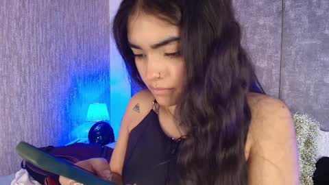 Snapshot of giselamaru chatting on April 1, 1:41 pm online show from April 1, 1:41 pm