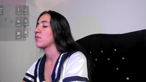 Snapshot of gisell_antonella chatting on April 18, 7:40 pm Gisell online show from April 18, 7:40 pm