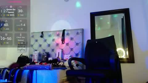 Snapshot of gisell_taylor18 chatting on March 10, 12:43 pm gisell taylor online show from March 10, 12:43 pm