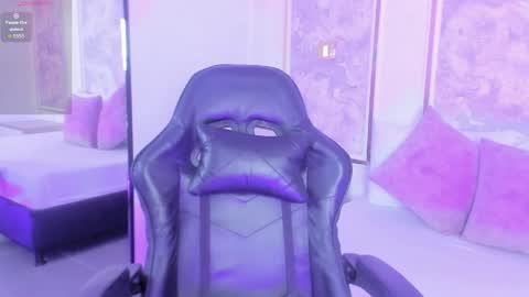 Snapshot of giselle_anelise chatting on May 2, 7:08 pm giselle_anelise online show from May 2, 7:08 pm