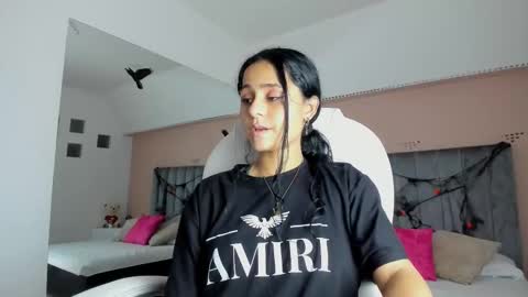 GISELLE ROLDAN online show from October 11, 4:22 am