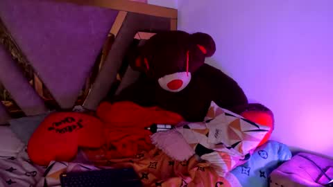 Snapshot of giselreyes1 chatting on January 14, 6:49 pm . Gisel Reyes . online show from January 14, 6:49 pm