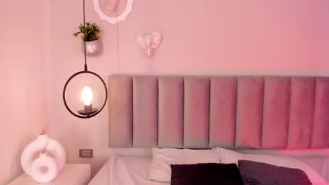   online show from February 2, 7:14 pm