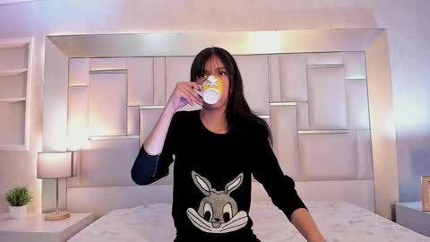 Snapshot of gisselle_tomposon chatting on March 23, 7:51 pm Giselle Tompos online show from March 23, 7:51 pm