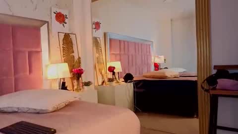 Snapshot of gisselle_tomposon chatting on April 1, 3:31 pm Giselle Tompos online show from April 1, 3:31 pm