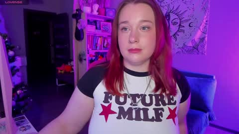 Snapshot of gitera_ chatting on January 7, 12:13 am AlexaMillis online show from January 7, 12:13 am