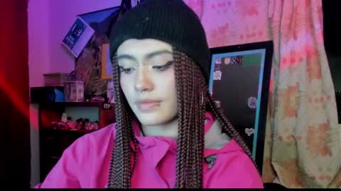 Snapshot of giulietta_mon chatting on December 18, 3:58 am Giulietta online show from December 18, 3:58 am