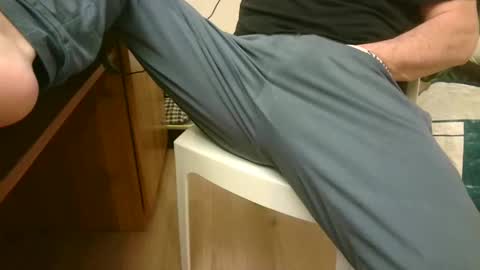 Snapshot of giulio__35 chatting on February 18, 10:14 pm giulio__35 online show from February 18, 10:14 pm