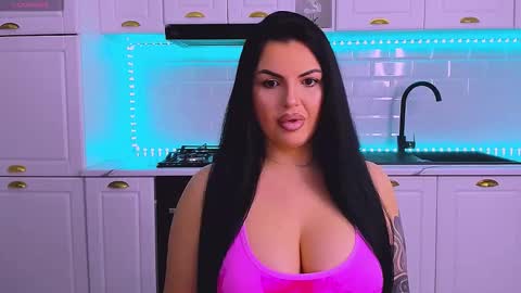 Snapshot of giulyalust chatting on March 23, 9:30 pm Giulia online show from March 23, 9:30 pm