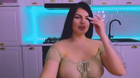 Snapshot of giulyalust chatting on March 31, 9:04 pm Giulia online show from March 31, 9:04 pm