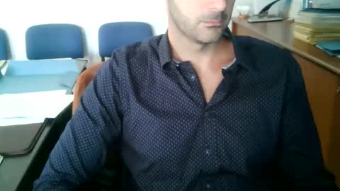 giuseppevai1 online show from October 2, 10:33 am